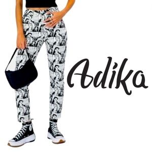 Adika Comic Print Women's Frayed Hem Graphic Straight Leg Jeans Black White -S